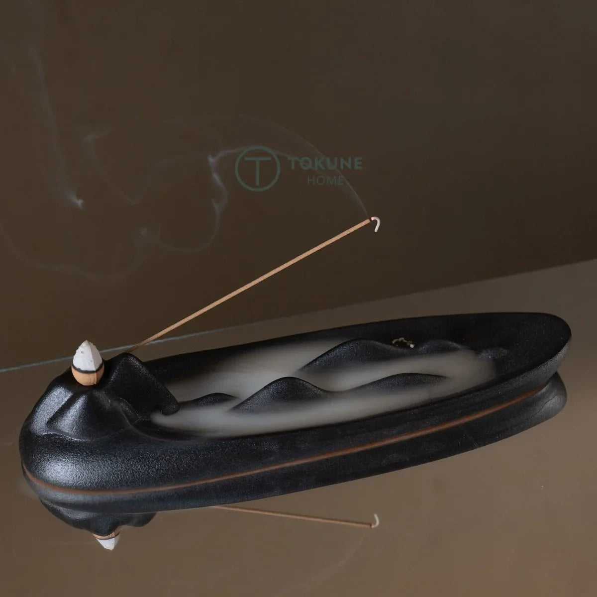Tokune home 陶磁製 山水デザイン倒流香炉＆香立て｜静寂を