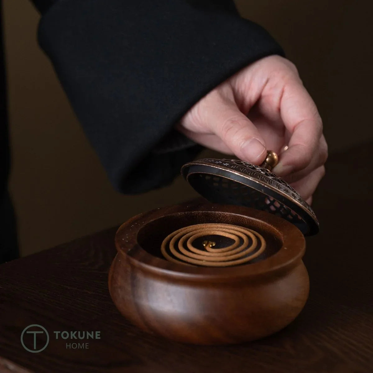 Tokune home 天然木製 蓋付き香炉｜天然木の温もりと香りで、暮らしに